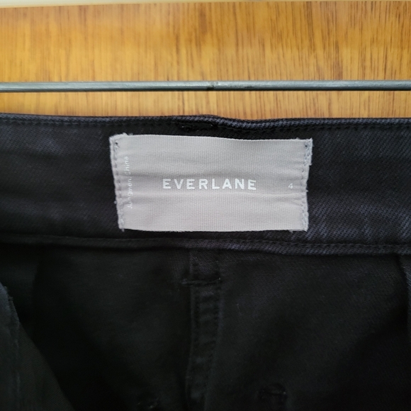 Everlane High Rise Slim Crop Pants 4 | Minimalist Winter Capsule • Black Ankle - Picture 3 of 5